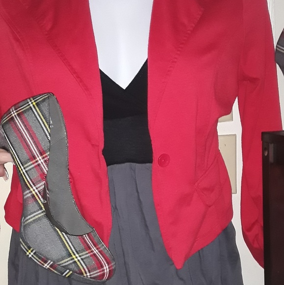 Pumps - Picture 3 of 7